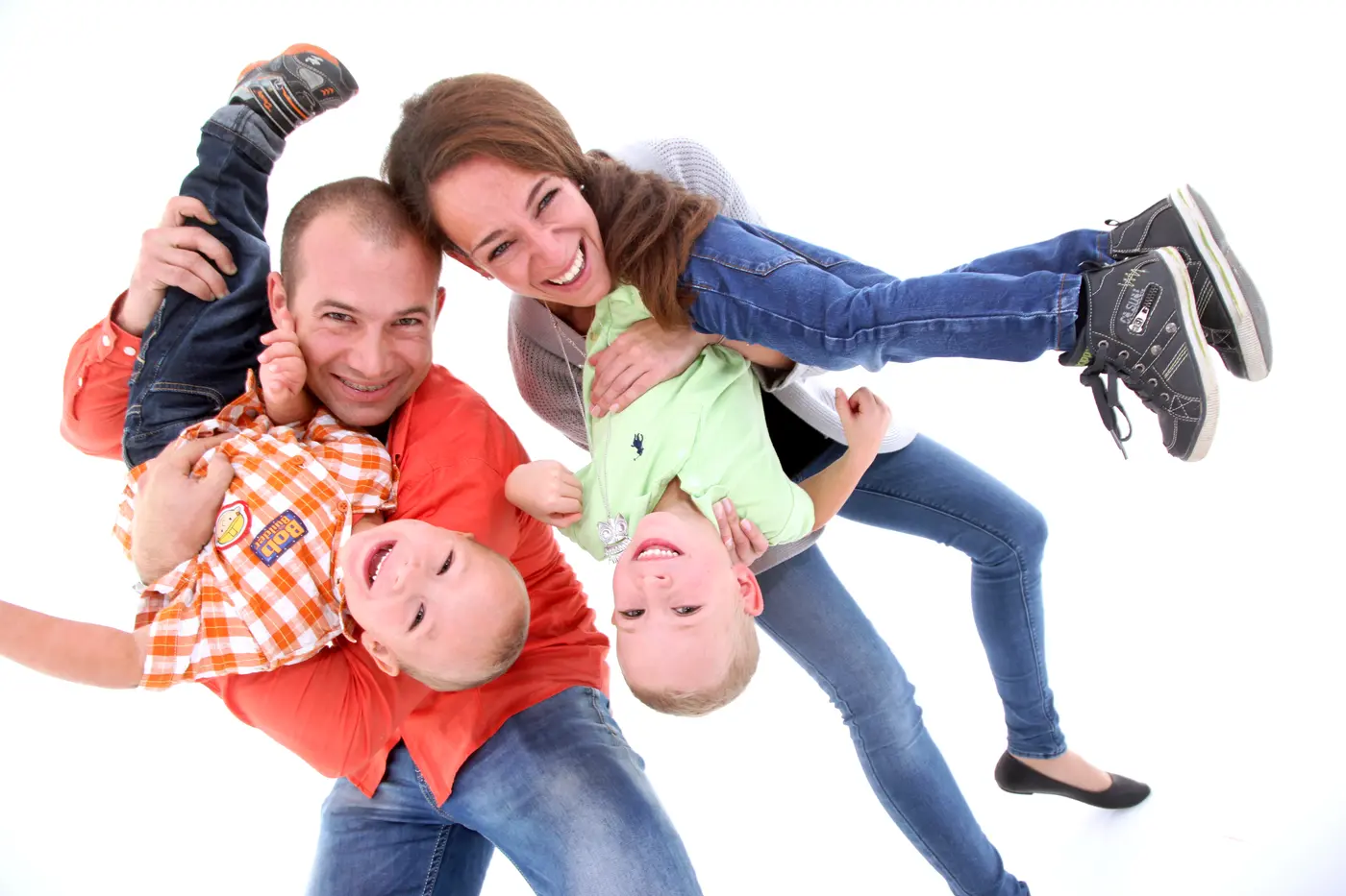 Familienfotos im Studio vs. Outdoor in Wien – Was passt zu euch?
